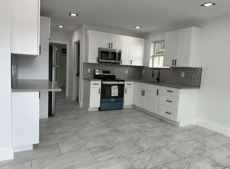 707 NW 3rd Avenue Pompano Beach FL 33060
