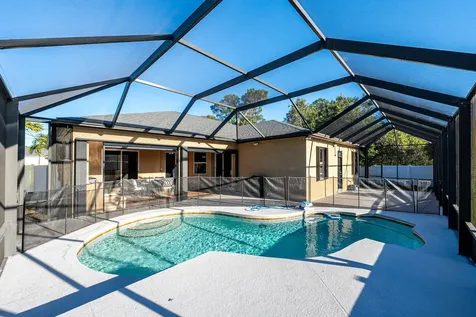 3820 Sw Cheribon Street Port Saint Lucie FL 34953