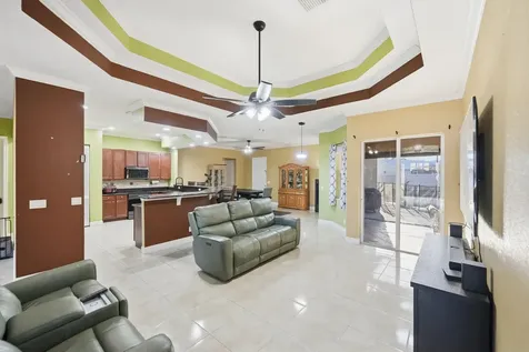 3820 Sw Cheribon Street Port Saint Lucie FL 34953
