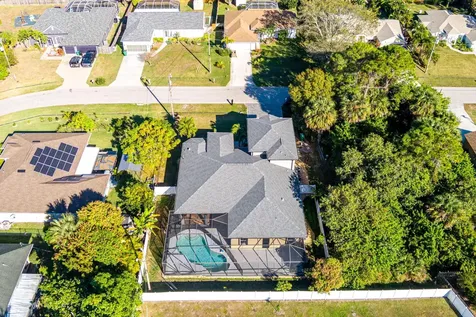 3820 Sw Cheribon Street Port Saint Lucie FL 34953