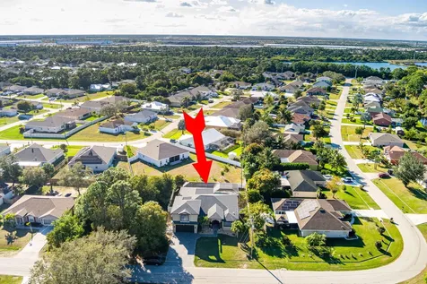 3820 Sw Cheribon Street Port Saint Lucie FL 34953