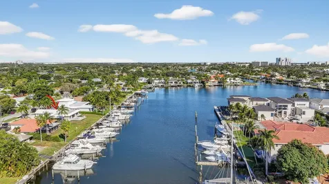 752 Lagoon Drive North Palm Beach FL 33408