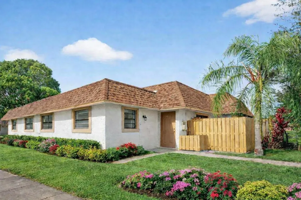 9424 NW 49th Place Sunrise FL 33351