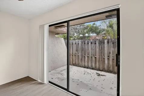 9424 NW 49th Place Sunrise FL 33351