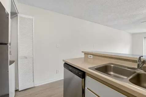 9424 NW 49th Place Sunrise FL 33351
