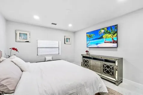 324 Bamboo Road Palm Beach Shores FL 33404