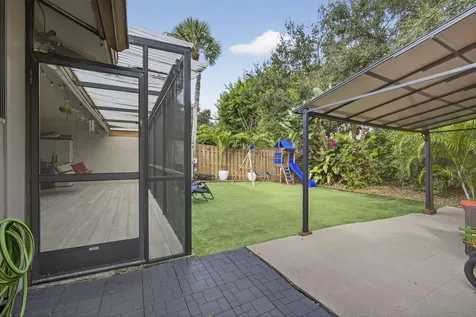 2400 Sw 19th Avenue Boynton Beach FL 33426