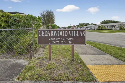 2400 Sw 19th Avenue Boynton Beach FL 33426