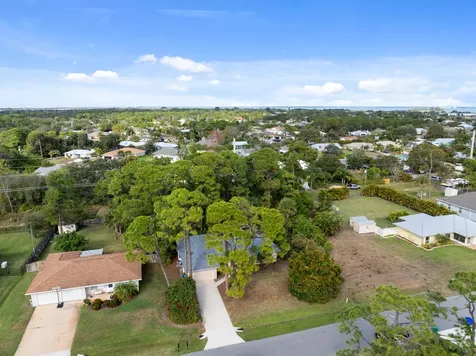226 Del Monte Road Sebastian FL 32958