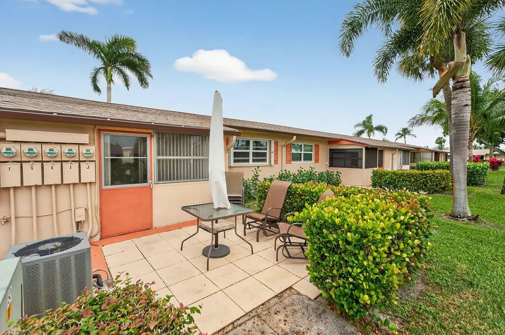 2971 W Crosley Drive West Palm Beach FL 33415