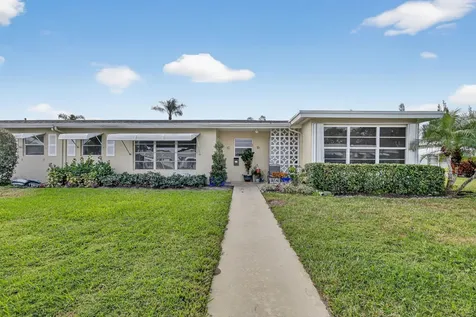 212 High Point Terrace Delray Beach FL 33445