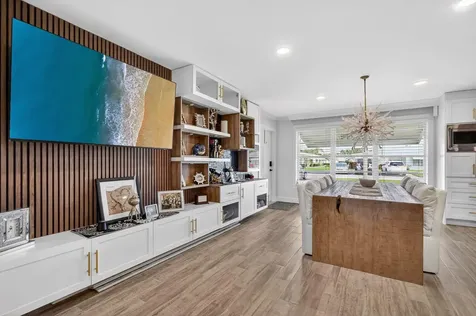 212 High Point Terrace Delray Beach FL 33445