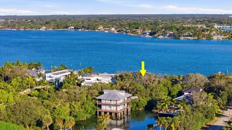 953 Thayer Lane Jupiter FL 33458