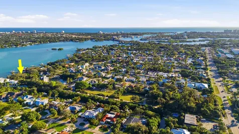 953 Thayer Lane Jupiter FL 33458