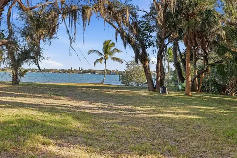 953 Thayer Lane Jupiter FL 33458