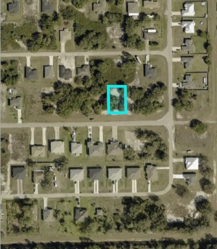 533/535 Grant Boulevard Lehigh Acres FL 33974
