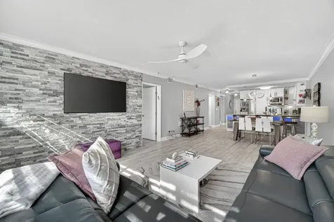 9200 Fairbanks Lane Boca Raton FL 33496