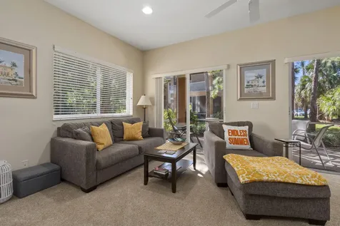 8233 Mulligan Circle Port Saint Lucie FL 34986