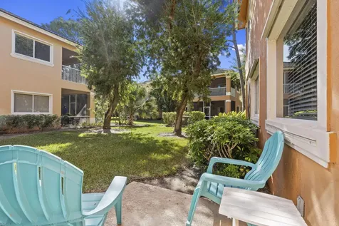 8233 Mulligan Circle Port Saint Lucie FL 34986