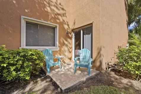 8233 Mulligan Circle Port Saint Lucie FL 34986
