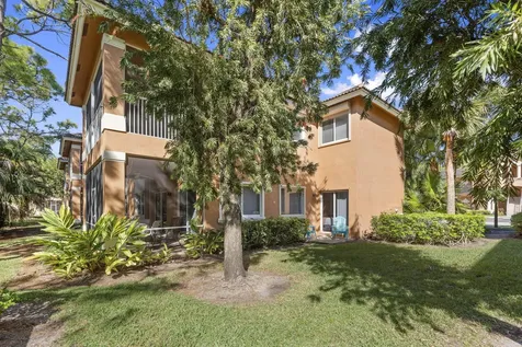 8233 Mulligan Circle Port Saint Lucie FL 34986