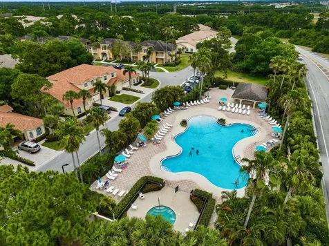 8233 Mulligan Circle Port Saint Lucie FL 34986
