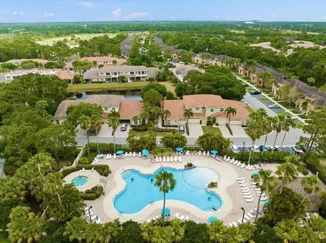 8233 Mulligan Circle Port Saint Lucie FL 34986