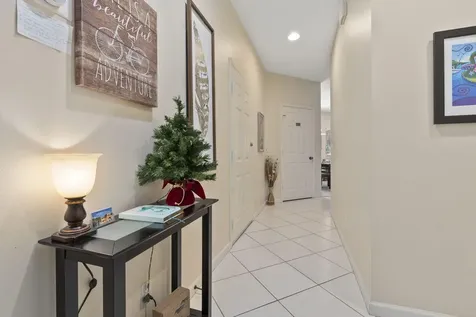 8233 Mulligan Circle Port Saint Lucie FL 34986