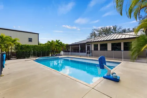 17975 89th Place The Acreage FL 33470