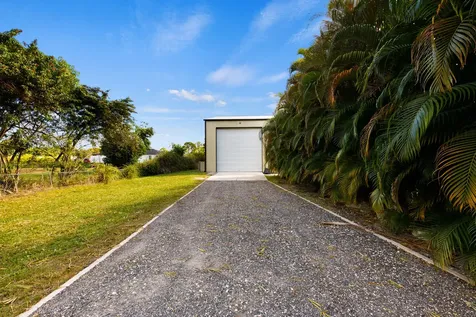 17975 89th Place The Acreage FL 33470