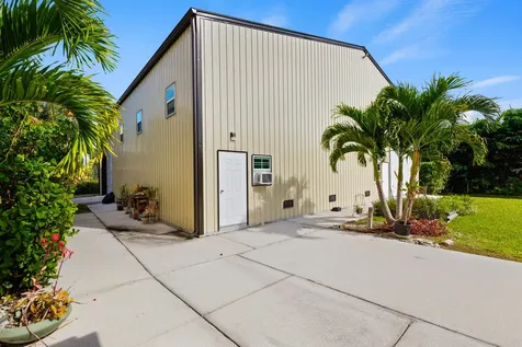 17975 89th Place The Acreage FL 33470