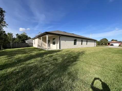 2156 SW Cameo Boulevard Port Saint Lucie FL 34953