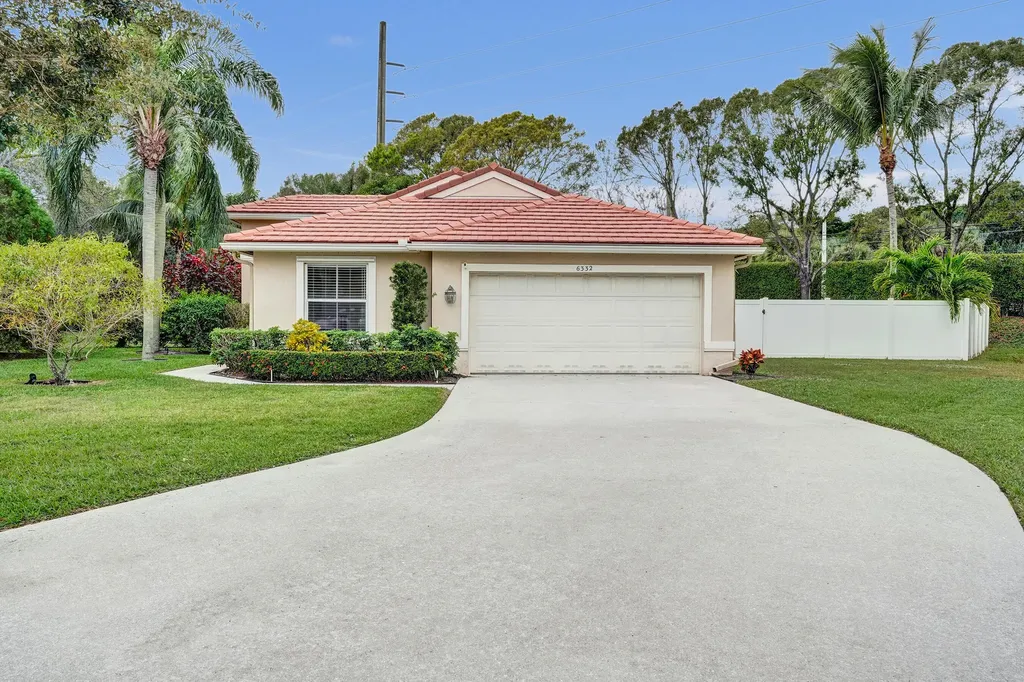 6332 Barton Creek Circle Lake Worth FL 33463