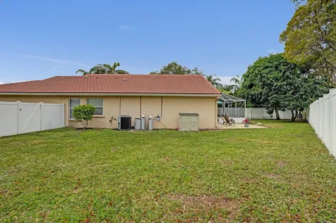 6332 Barton Creek Circle Lake Worth FL 33463