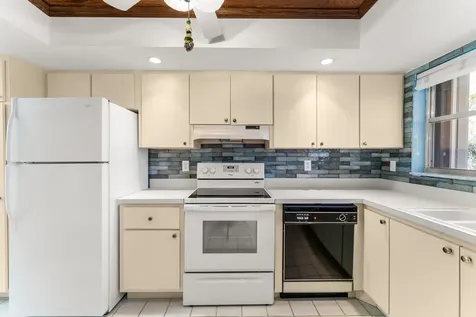 939 Nw 11th Terrace Stuart FL 34994