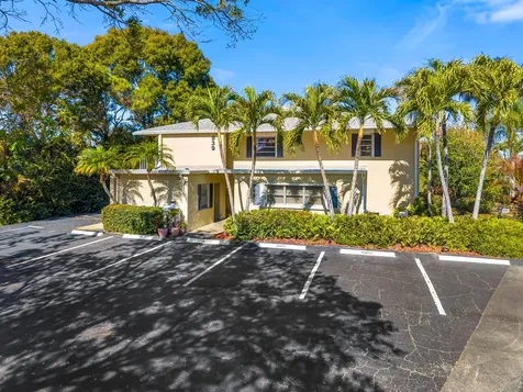 939 Nw 11th Terrace Stuart FL 34994