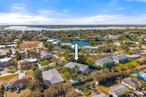 939 Nw 11th Terrace Stuart FL 34994