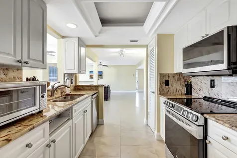 683 SE Harborview Drive Port Saint Lucie FL 34953