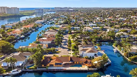 7401 NE Bay Cove Court Boca Raton FL 33487