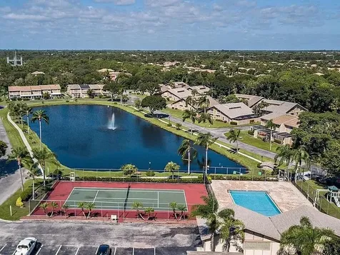 211 Maplecrest Circle Jupiter FL 33458