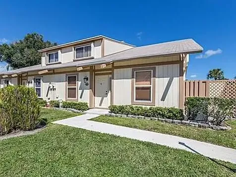 211 Maplecrest Circle Jupiter FL 33458