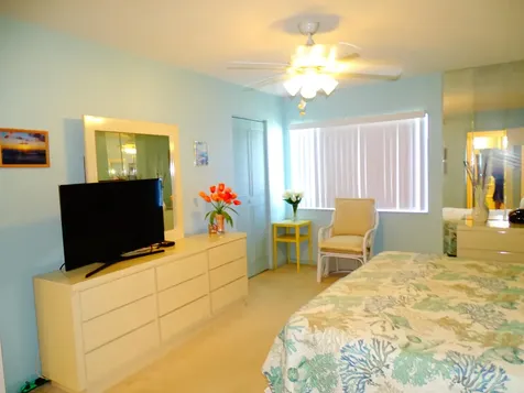 409 Pine Glen Lane Greenacres FL 33463