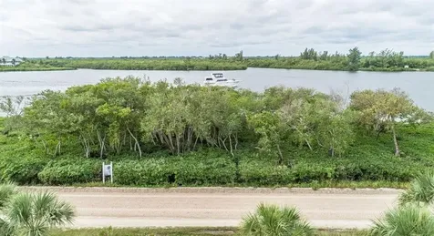 1344 Riverside Lane Vero Beach FL 32963