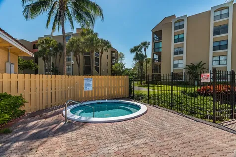 1915 Lavers Circle Delray Beach FL 33444