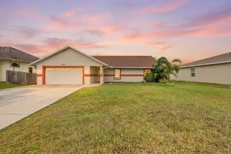 6927 Nw Hershy Circle Port Saint Lucie FL 34983