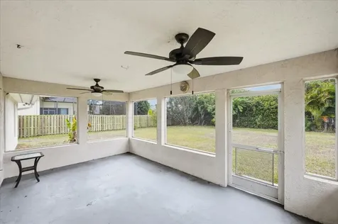 6927 Nw Hershy Circle Port Saint Lucie FL 34983