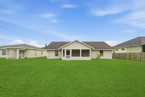 6927 Nw Hershy Circle Port Saint Lucie FL 34983