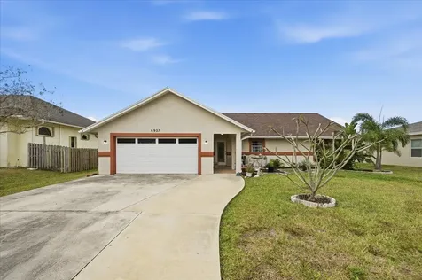 6927 Nw Hershy Circle Port Saint Lucie FL 34983