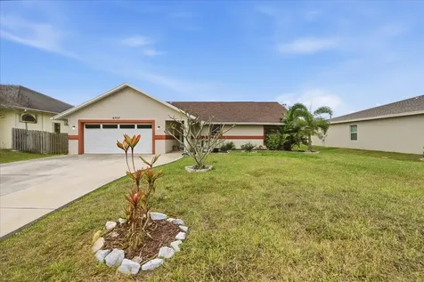 6927 Nw Hershy Circle Port Saint Lucie FL 34983