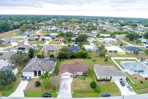 6927 Nw Hershy Circle Port Saint Lucie FL 34983